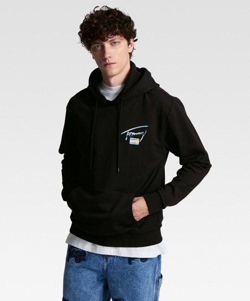 tommy jeans(トミー ジーンズ)の「レギュラーメタリックシグネチャーロゴパーカー(パーカー・メンズ・ブラック/ライトブルー・LARGE/SMALL/X-LARGE/MEDIUM)」の10枚目の写真