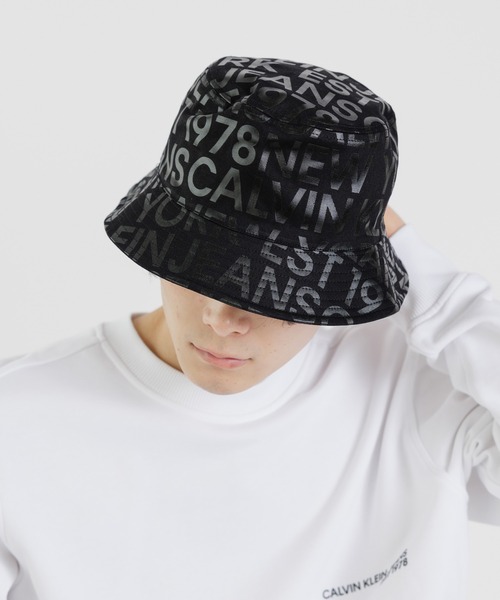 Calvin Klein/カルバンクライン AOP REV BUCKET HAT ハット