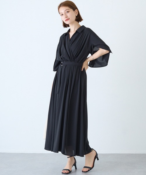 LAVEANGE(ラビアンジェ)の「袖スリットカシュクールフレアワンピース(ワンピース・レディース・ブラック/オフホワイト・4L/3L/LL/M)」の4枚目の写真