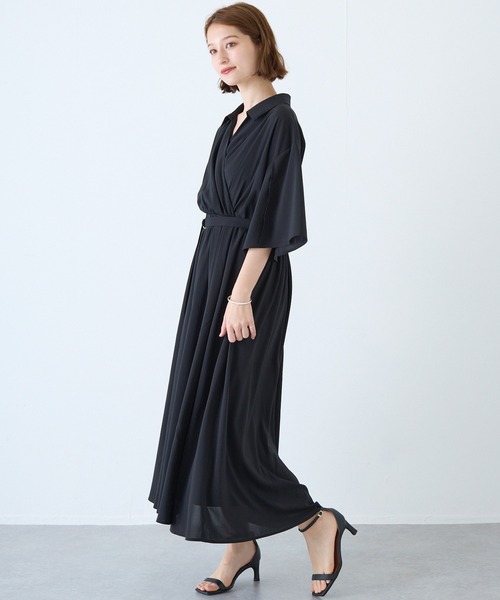 LAVEANGE(ラビアンジェ)の「袖スリットカシュクールフレアワンピース(ワンピース・レディース・ブラック/オフホワイト・4L/3L/LL/M)」の8枚目の写真