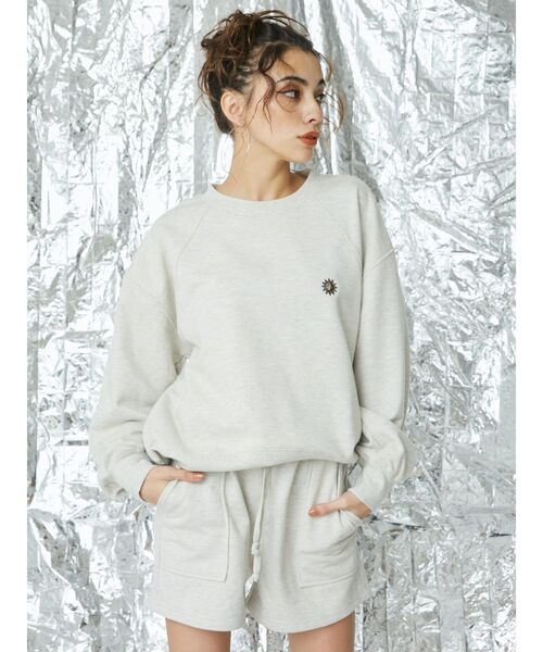 EVRIS（エヴリス）の「SUNNYラグランスウェットセットアップ（スウェット・レディース・アイボリー/ブラック/グレー・FREE）」の5枚目の写真