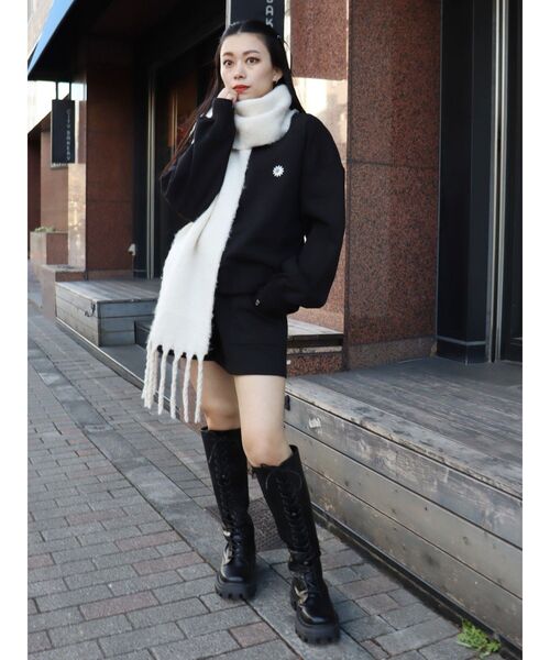 EVRIS（エヴリス）の「SUNNYラグランスウェットセットアップ（スウェット・レディース・アイボリー/ブラック/グレー・FREE）」の17枚目の写真