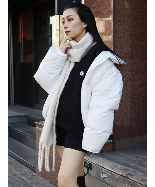 EVRIS（エヴリス）の「SUNNYラグランスウェットセットアップ（スウェット・レディース・アイボリー/ブラック/グレー・FREE）」の18枚目の写真