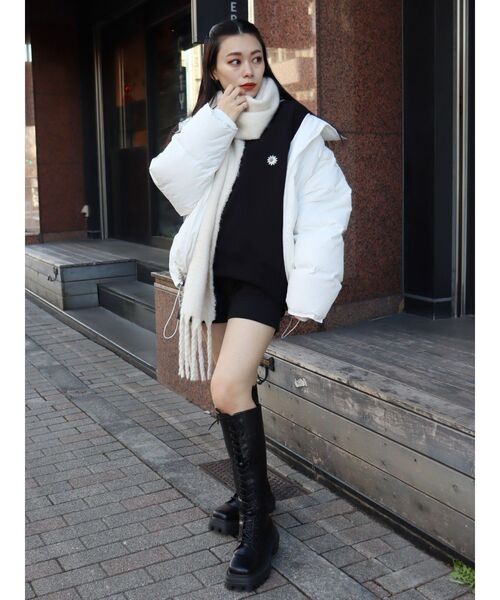 EVRIS（エヴリス）の「SUNNYラグランスウェットセットアップ（スウェット・レディース・アイボリー/ブラック/グレー・FREE）」の20枚目の写真