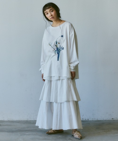 Libra Cue(リブラ キュー)の「フラワープリントロングスリーブカットソー(Tシャツ/カットソー・レディース・ホワイト/ブラック・FREE)」の6枚目の写真