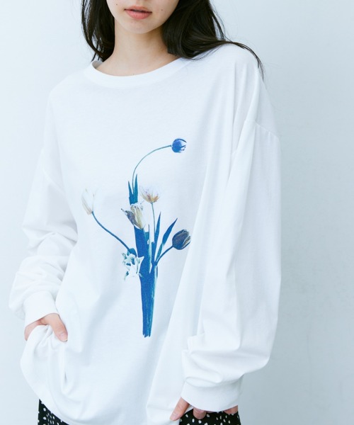 Libra Cue(リブラ キュー)の「フラワープリントロングスリーブカットソー(Tシャツ/カットソー・レディース・ホワイト/ブラック・FREE)」の10枚目の写真