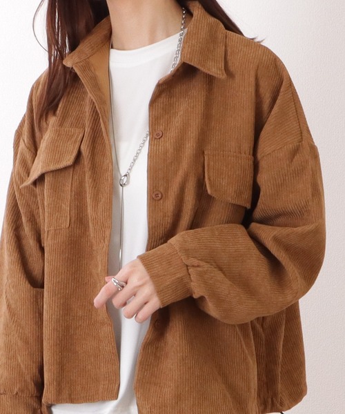 Lace Ladies(レースレディース)の「ボリューム袖 コーデュロイ ショート ボタン シャツ(シャツ/ブラウス・レディース・ブラック/モカ/グレー・FREE)」の3枚目の写真