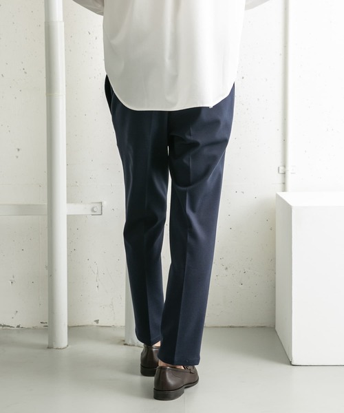 URBAN RESEARCH ROSSO MEN(アーバンリサーチロッソメン)の「『WEB限定』『セットアップ対応』ポンチジョガーパンツ(その他パンツ・メンズ・ブラック/ブラウン/ネイビー・MEDIUM/LARGE)」の11枚目の写真