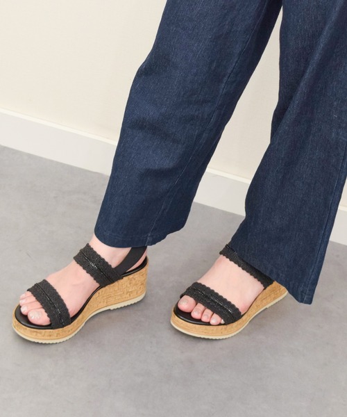 ITALIAN SHOEMAKERS(イタリアンシューメーカー)の「【ITALIAN SHOEMAKERS】ラインストーンリボン厚底サンダル(942500)(サンダル・レディース・ブラック/ベージュ/ネイビー/グレー・38/35/36/37/39)」の19枚目の写真