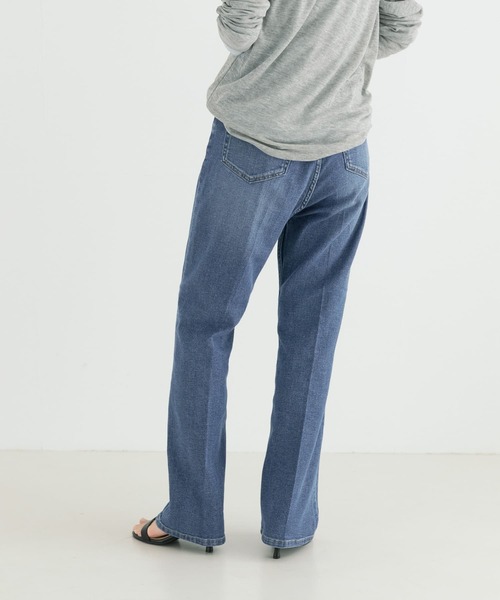 URBAN RESEARCH（アーバンリサーチ）の「綿麻デニムセミフレアパンツ（デニムパンツ・レディース・ライトブルー/インディゴブルー・38/36/34）」の10枚目の写真