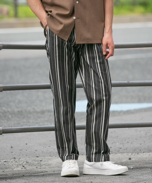 URBAN RESEARCH ROSSO MEN(アーバンリサーチロッソメン)の「ランダムストライプタックパンツ(その他パンツ・メンズ・ブラック/ブラウン・MEDIUM/LARGE)」の4枚目の写真