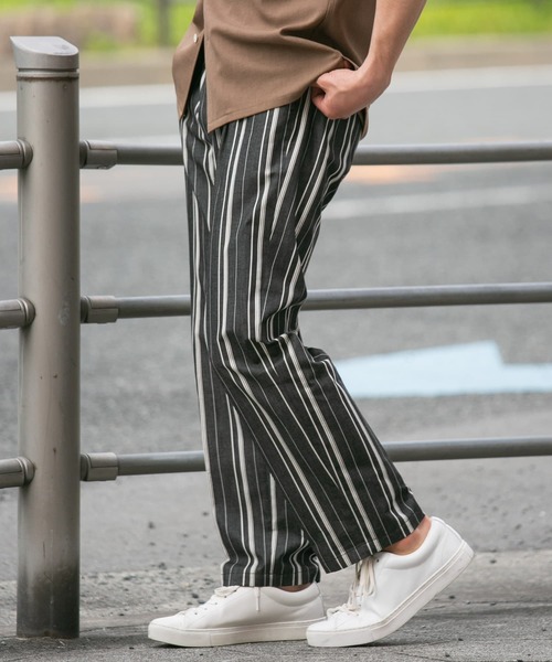 URBAN RESEARCH ROSSO MEN(アーバンリサーチロッソメン)の「ランダムストライプタックパンツ(その他パンツ・メンズ・ブラック/ブラウン・MEDIUM/LARGE)」の5枚目の写真