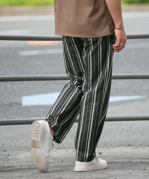 URBAN RESEARCH ROSSO MEN(アーバンリサーチロッソメン)の「ランダムストライプタックパンツ(その他パンツ・メンズ・ブラック/ブラウン・MEDIUM/LARGE)」の7枚目の写真