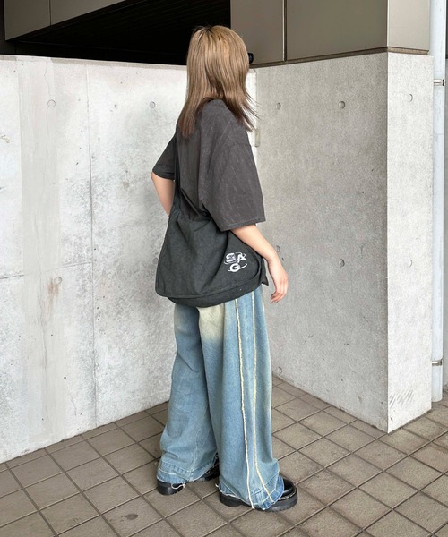 sedacle（セダクル）の「加工入りラインストーンTシャツ（Tシャツ/カットソー・メンズ・オフホワイト/チャコールグレー/ブラック・SMALL/MEDIUM/LARGE）」の12枚目の写真