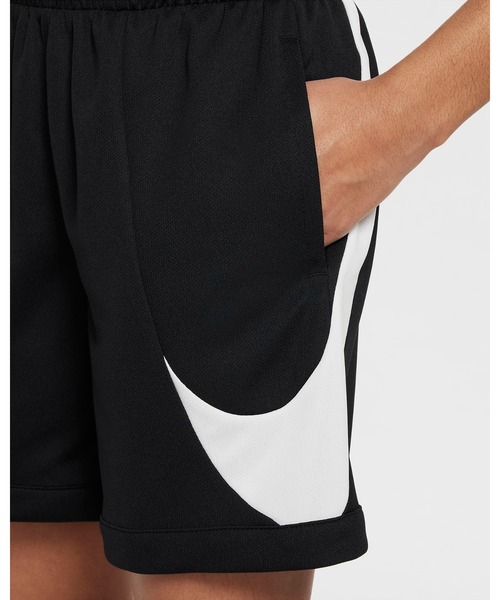 NIKE（ナイキ）の「《NIKEアパレル》YTH DF マルチ+ スウッシュ ショート（その他パンツ・キッズ・ブラック/ホワイト・130/140/150/160）」の5枚目の写真