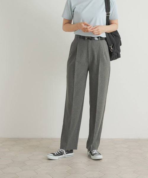 URBAN RESEARCH DOORS（アーバンリサーチドアーズ）の「『UR TECH DRYLUXE』センタープレスパンツ（その他パンツ・レディース・カーキ/チャコールグレー・SMALL/MEDIUM）」の14枚目の写真