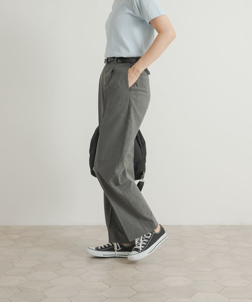 URBAN RESEARCH DOORS（アーバンリサーチドアーズ）の「『UR TECH DRYLUXE』センタープレスパンツ（その他パンツ・レディース・カーキ/チャコールグレー・SMALL/MEDIUM）」の18枚目の写真