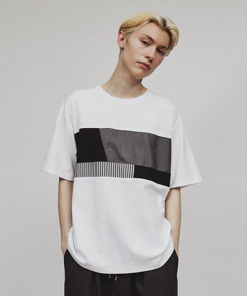 tk.TAKEO KIKUCHI(ティーケータケオキクチ)の「◆ムネパネル切替半袖Tee(Tシャツ/カットソー・メンズ・ブラック系4/ホワイト系7/ブルー系その他6・04/03/02)」の2枚目の写真