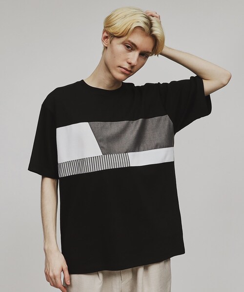 tk.TAKEO KIKUCHI(ティーケータケオキクチ)の「◆ムネパネル切替半袖Tee(Tシャツ/カットソー・メンズ・ブラック系4/ホワイト系7/ブルー系その他6・04/03/02)」の3枚目の写真