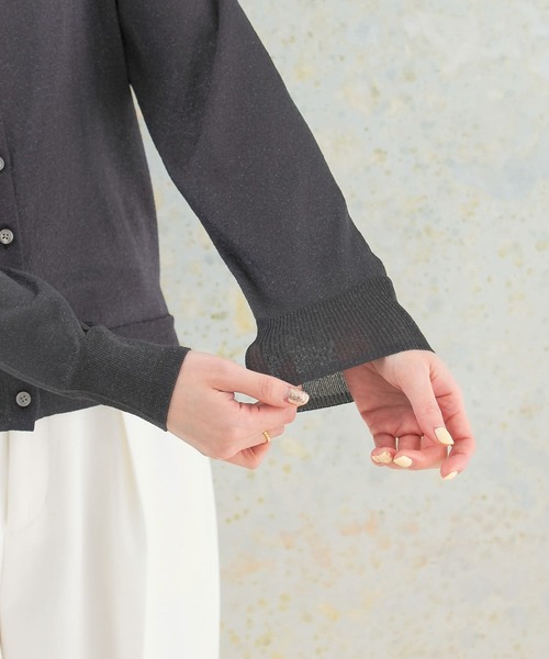 URBAN RESEARCH ROSSO WOMEN（アーバンリサーチ　ロッソ）の「ラメニットカーディガン（カーディガン/ボレロ・レディース・チャコールグレー/グレー系その他/ダークグレー/ベージュ系その他・FREE）」の17枚目の写真