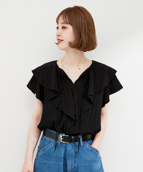 B.C STOCK（ベーセーストック）の「ラッフルカラー半袖ブラウス（シャツ/ブラウス・レディース・ホワイト/ブラック・FREE）」の7枚目の写真