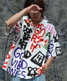 VISION STREET WEAR | 【VISION STREET WEAR/ヴィジョンストリートウェア】ワードストームパターン リラックス ショートスリーブ総柄オープンカラーシャツ(シャツ/ブラウス)
