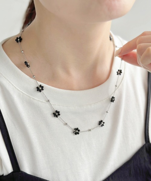 【Urban Outfitters】マルチ ボールビーズ チェーンネックレス Urban Outfitters】マルチ ボールビーズ チェーンネックレス