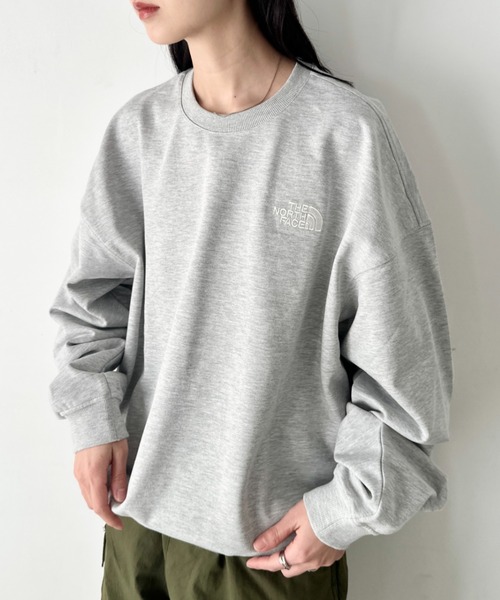 THE NORTH FACE(ザノースフェイス)の「国内未発売 THE NORTH FACE(ザ・ノースフェイス)/ワンポイント刺繍スウェット クルーネック 長袖トレーナー/GO-TO SWEATSHIRTS(スウェット・レディース・オートミール/ベージュ/グリーン/ブラック/ダークグレー/レッド/グレー・XL/L/M/XXL)」の18枚目の写真