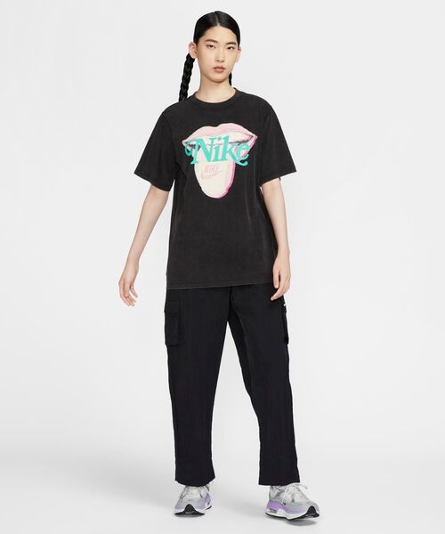 NIKE（ナイキ）の「ナイキ スポーツウェア エッセンシャル ウィメンズ Tシャツ / Nike Sportswear Essential Women's T-Shirt＜XS-2XL 展開＞（Tシャツ/カットソー・レディース・ブラック/クリーム・S/M/L/XL/XS/2XL）」の21枚目の写真