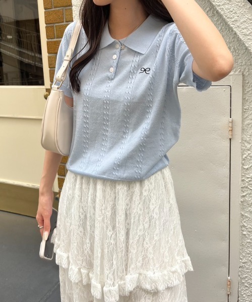 nemne store（ネンネストア）の「《Delfy》ワンポイントリボンニットポロ（ポロシャツ・レディース・ライトブルー/グレー/ピンク/イエロー/クリーム・フリー）」の3枚目の写真