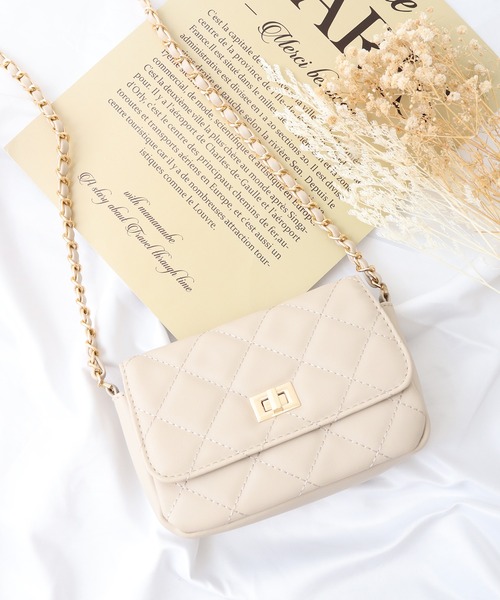 FUNALIVE（ファンアライブ）の「キルティング　チェーンミニショルダーバッグ（ショルダーバッグ・レディース・ホワイト/ベージュ/シルバー/ブラック/ピンク/ブルーグレー・FREE）」の4枚目の写真