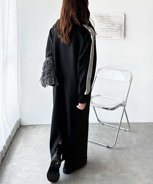 GeeRA（ジーラ）の「裏起毛ラインスウェットワンピース（ワンピース・レディース・ブラック/オートミール・MEDIUM/LARGE）」の10枚目の写真