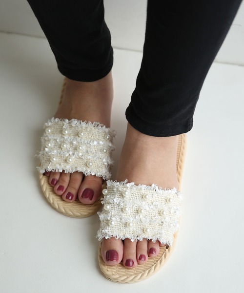 and it_(アンドイット)の「フラットサンダル(サンダル・レディース・ブラック/ベージュ系1/ベージュ系2・38/39/40/41/36/37)」の2枚目の写真