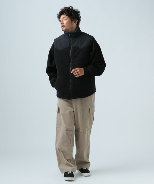 BAYFLOW(ベイフロー)の「リバーシブルナカワタボアベスト(ベスト・メンズ・オフホワイト/ブラック/アイボリー・MEDIUM/LARGE)」の14枚目の写真