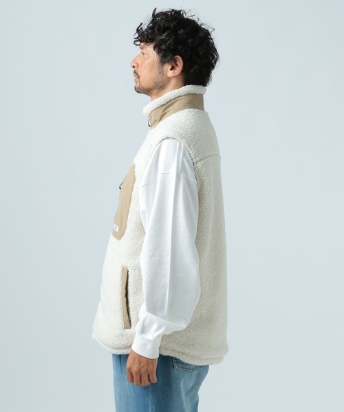 BAYFLOW(ベイフロー)の「リバーシブルナカワタボアベスト(ベスト・メンズ・オフホワイト/ブラック/アイボリー・MEDIUM/LARGE)」の9枚目の写真