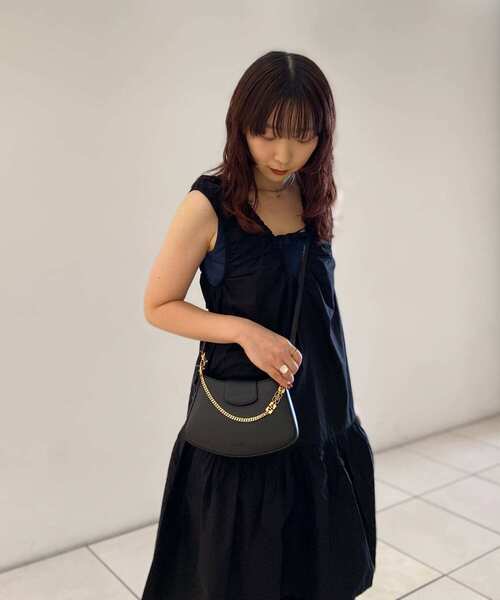 GANNI(ガニー)の「GANNI Mini Swing Crossbody(ハンドバッグ・レディース・ブラック・-)」の8枚目の写真