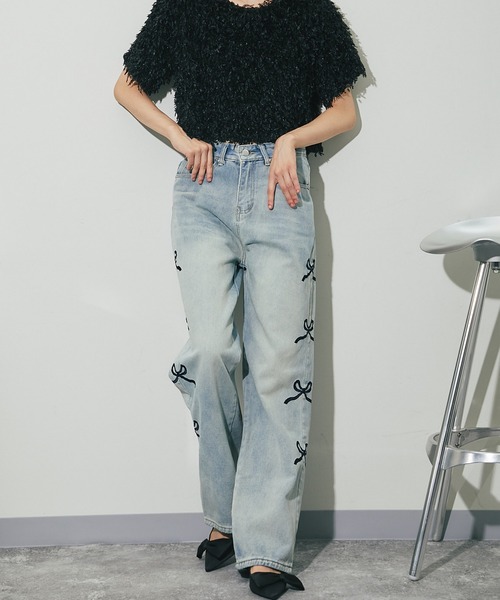 ANOTHER S(アナザーエス)の「サイド刺繍リボンデニムパンツ(デニムパンツ・レディース・ブルー・S/M/L)」の3枚目の写真