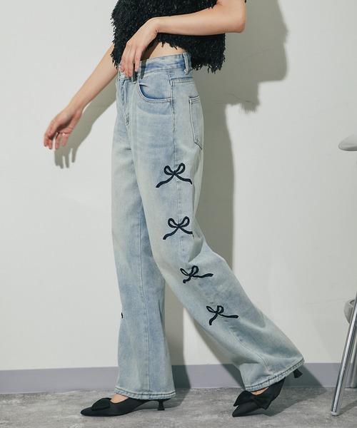 ANOTHER S(アナザーエス)の「サイド刺繍リボンデニムパンツ(デニムパンツ・レディース・ブルー・S/M/L)」の7枚目の写真