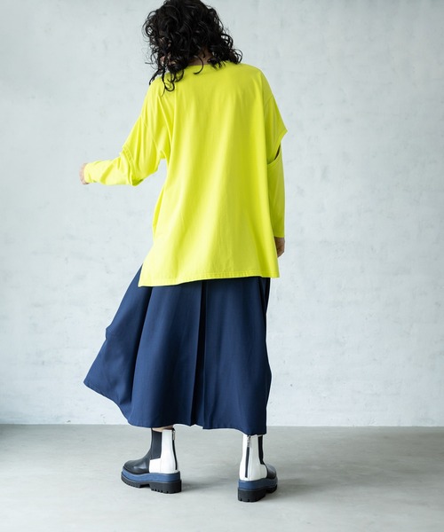 OSMOSIS（オズモーシス）の「バイカラータックコクーンスカート（スカート・レディース・ブラック/カーキ/ライトパープル・ONE SIZE）」の6枚目の写真