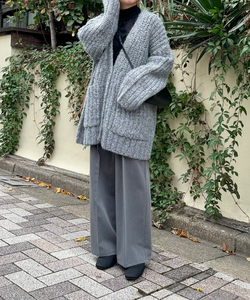 meilmada(メイルマダ)の「ソフトシアータートルネックニット(ニット/セーター・レディース・オフホワイト/グレー/ブラック・FREE)」の8枚目の写真