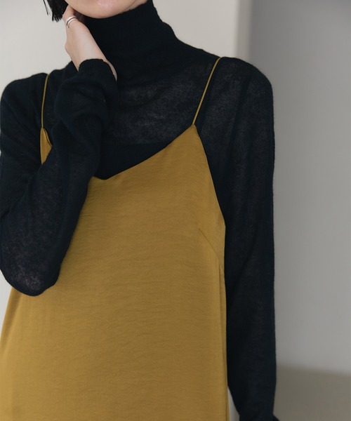 meilmada(メイルマダ)の「ソフトシアータートルネックニット(ニット/セーター・レディース・オフホワイト/グレー/ブラック・FREE)」の4枚目の写真