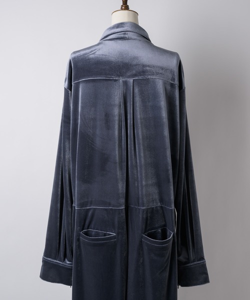 yae(ヤエ)の「Fastener slit velours jumpsuit / ファスナースリットベロアジャンプスーツ(つなぎ/オールインワン・レディース・カーキ/ブラック/グレー・36/38)」の21枚目の写真
