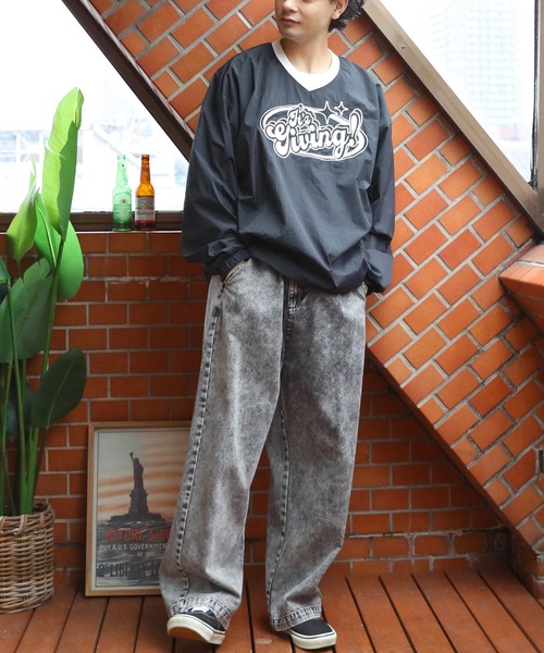 ８(eight)（エイト）の「ナイロンＶネックプルオーバー（ナイロンジャケット・メンズ・オフホワイト/ブラック/ネイビー・LARGE/MEDIUM）」の6枚目の写真