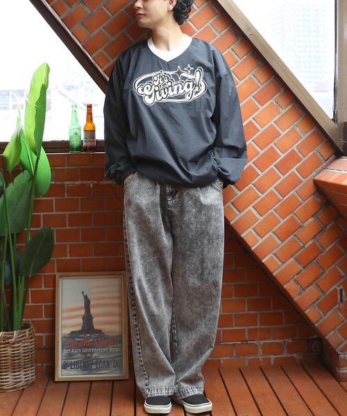 ８(eight)（エイト）の「ナイロンＶネックプルオーバー（ナイロンジャケット・メンズ・オフホワイト/ブラック/ネイビー・LARGE/MEDIUM）」の7枚目の写真