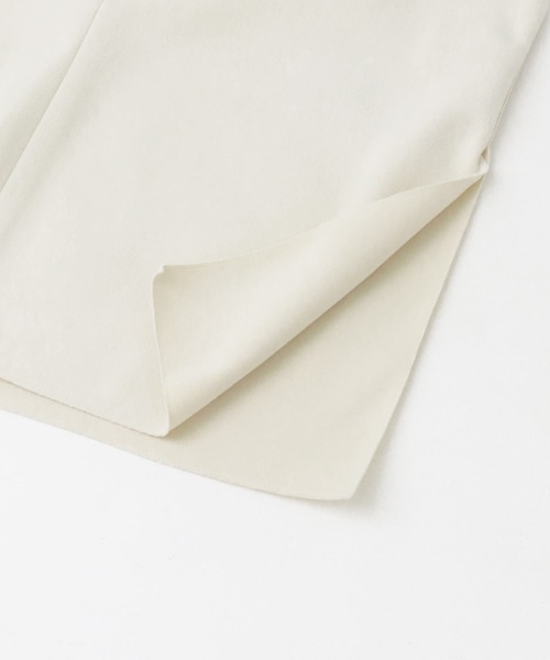 URBAN RESEARCH ROSSO WOMEN（アーバンリサーチ　ロッソ）の「『WEB限定』メルトンVネックベスト（ベスト・レディース・アイボリー/ブラック・FREE）」の15枚目の写真