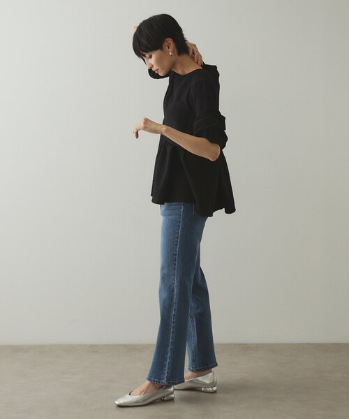 OPAQUE.CLIP（オペークドットクリップ）の「◆ふくれジャカードペプラムブラウス【洗濯機洗い可】（シャツ/ブラウス・レディース・ブラック/ブルー/ホワイト・36/38/40/42）」の9枚目の写真