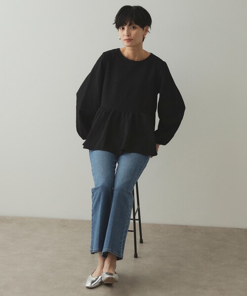 OPAQUE.CLIP（オペークドットクリップ）の「◆ふくれジャカードペプラムブラウス【洗濯機洗い可】（シャツ/ブラウス・レディース・ブラック/ブルー/ホワイト・36/38/40/42）」の10枚目の写真