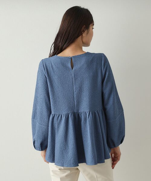 OPAQUE.CLIP（オペークドットクリップ）の「◆ふくれジャカードペプラムブラウス【洗濯機洗い可】（シャツ/ブラウス・レディース・ブラック/ブルー/ホワイト・36/38/40/42）」の18枚目の写真