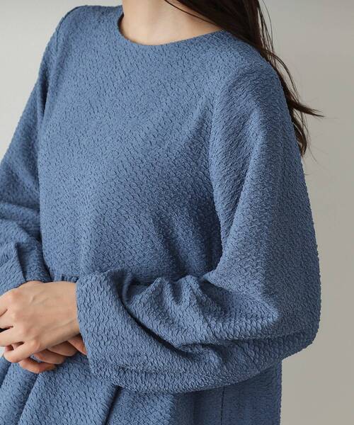 OPAQUE.CLIP（オペークドットクリップ）の「◆ふくれジャカードペプラムブラウス【洗濯機洗い可】（シャツ/ブラウス・レディース・ブラック/ブルー/ホワイト・36/38/40/42）」の21枚目の写真