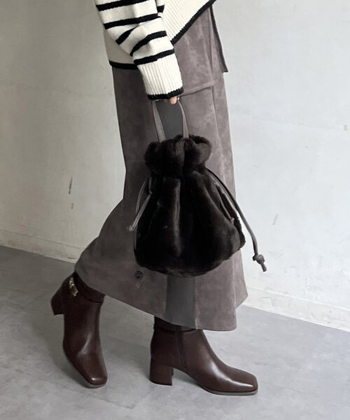 Chez toi(シェトワ)の「ファー巾着BAG(トートバッグ・レディース・モカ/アイボリー/グレー/チャコールグレー・FREE)」の12枚目の写真